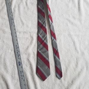 John Ashford 100% Silk Necktie / Suit Tie Grey, Red, Blue Stripe